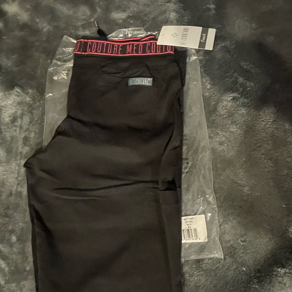 Women’s wide leg med couture scrub pants
